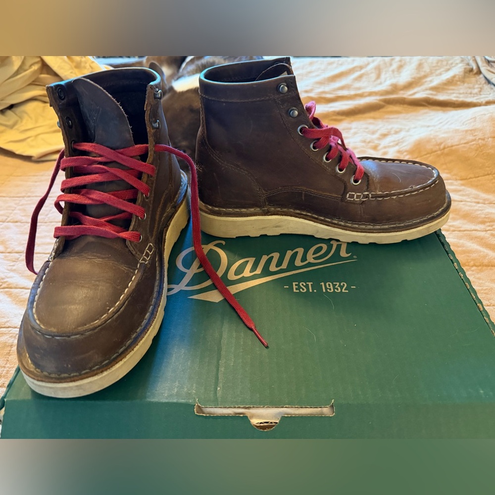 Danner women's Brown Leather Moc Toe Boots with Red Laces